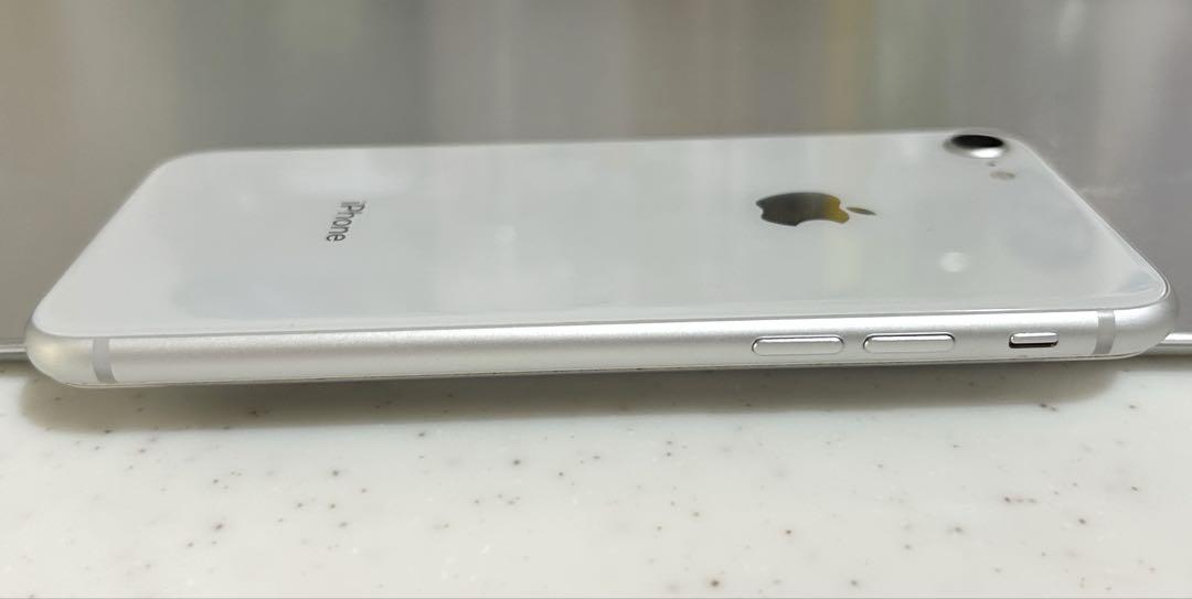 【良品】：iPhone8 シルバー 64GB　SIMフリー　バッテリー100% 良品】iPhone8 SIMフリー 64GB シルバー バッテリー100%