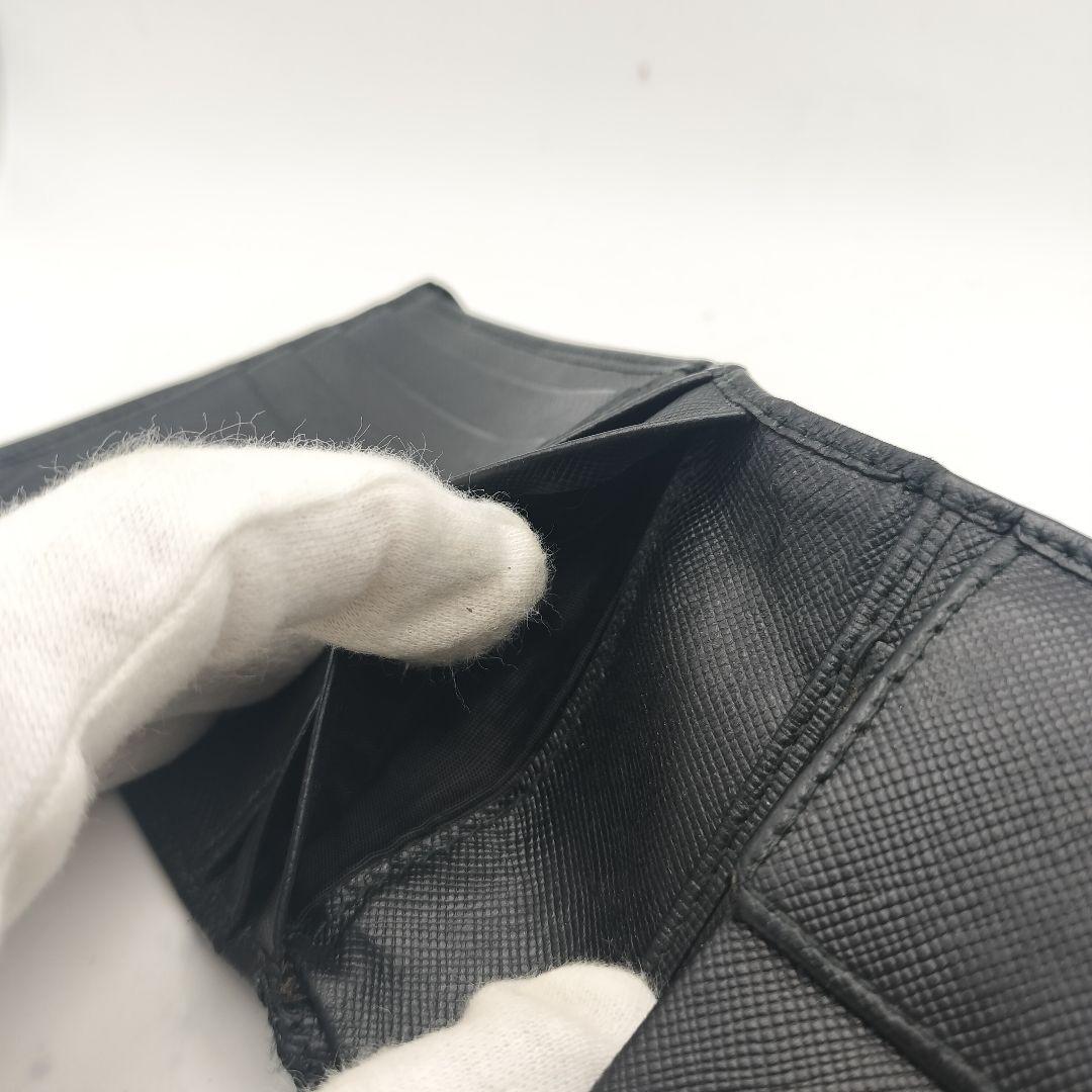 プラダ　折財布　財布　ウォレット　サフィアーノ　ブラック