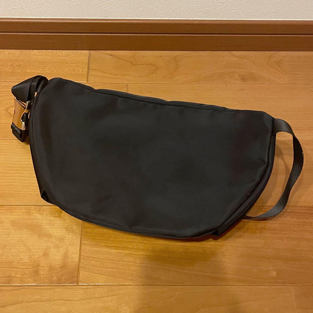 TOCCA RIBBON KNOT BODY BAG ボディバッグ ブラック