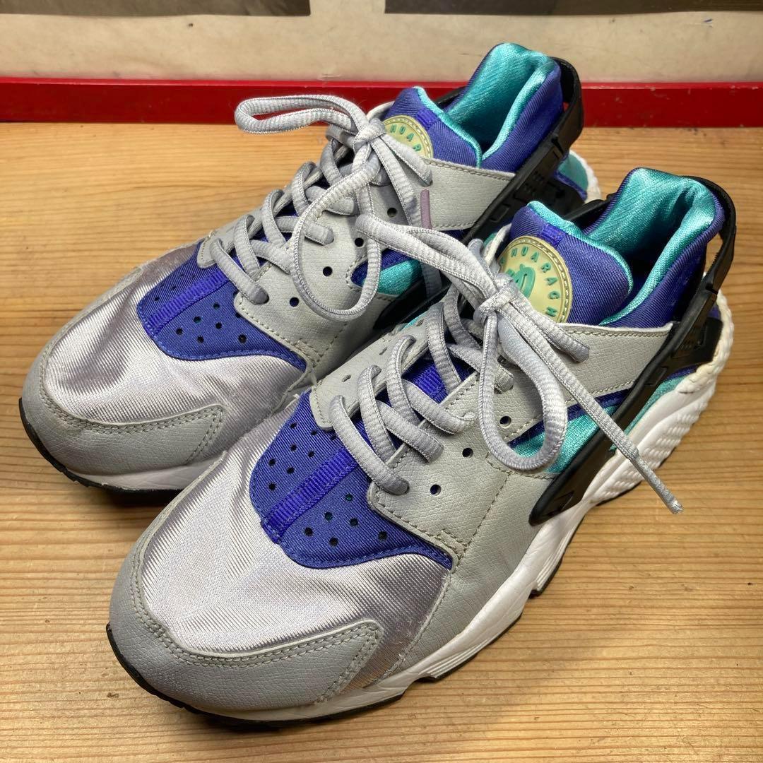 NIKE WMNS HUARACHE RUN