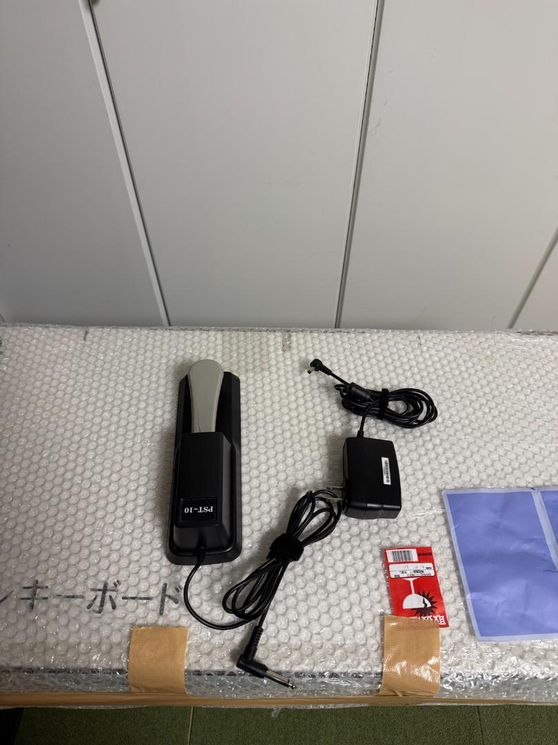 美品　CASIO カシオ LK-512 光ナビゲーション　キーボード