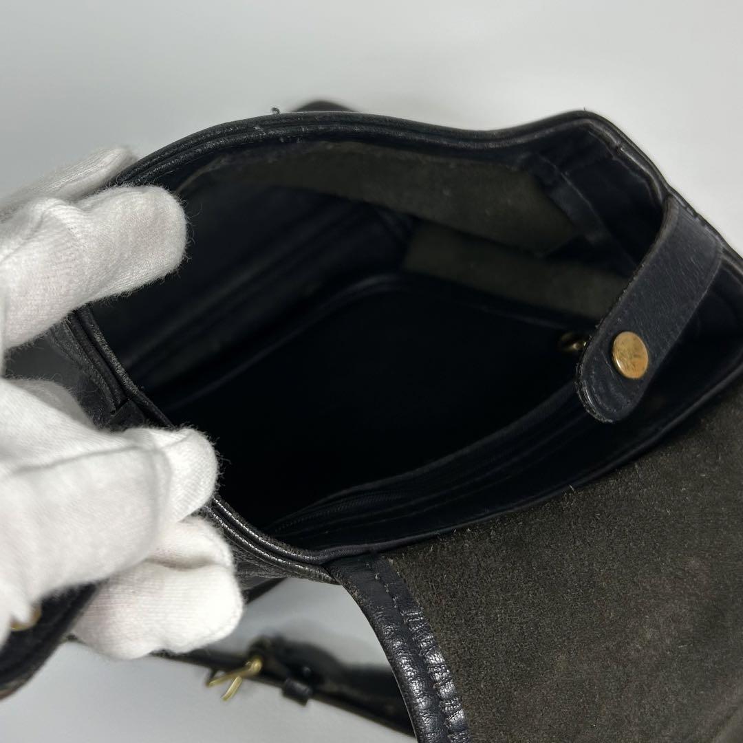 オールドコーチ ミニリュック 黒レザー フラップ付き バック