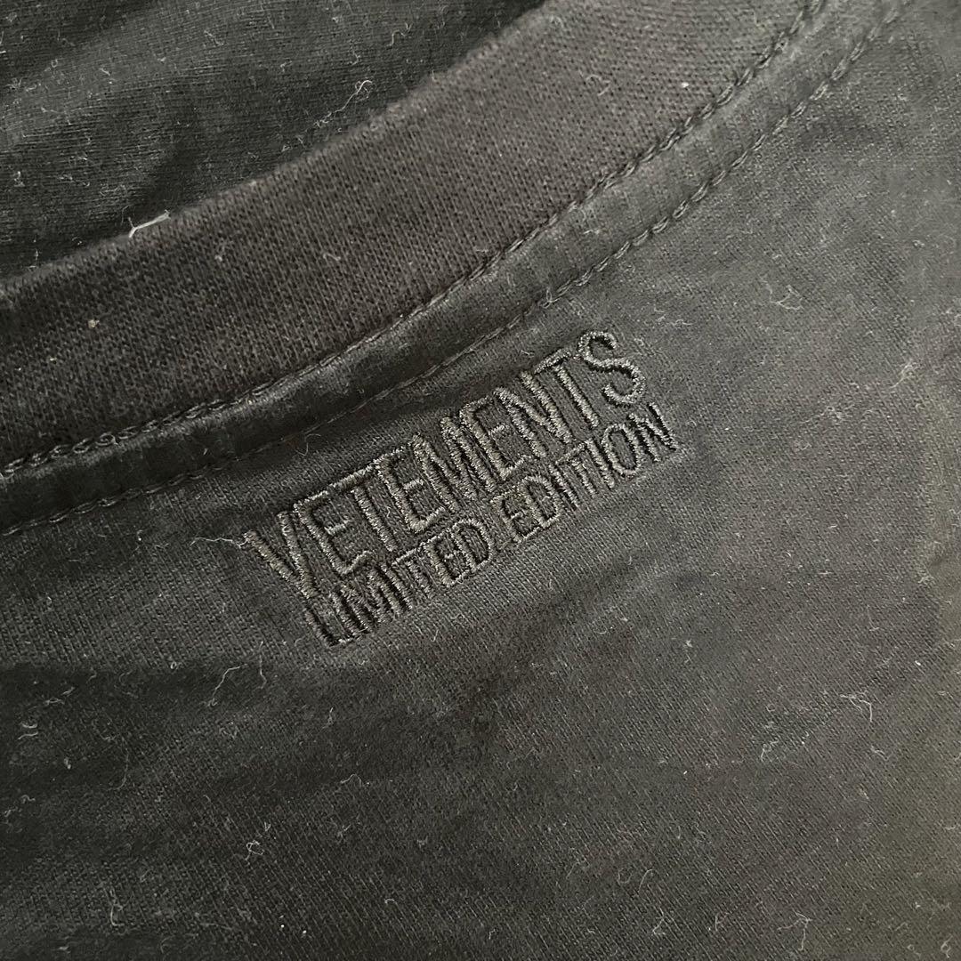 VETEMENTS ヴェトモンロングスリーブ デムナロンT 黒　長袖