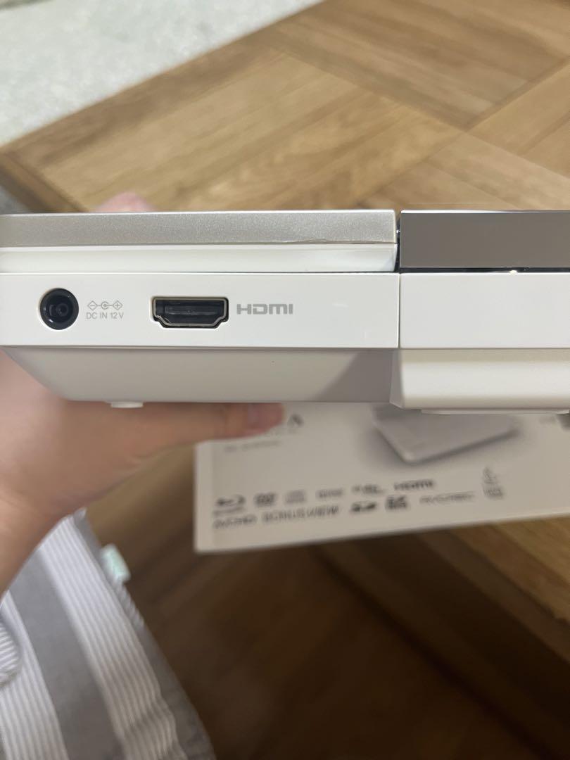 ポータブルプレーヤー　REGZA  SD-BP900S