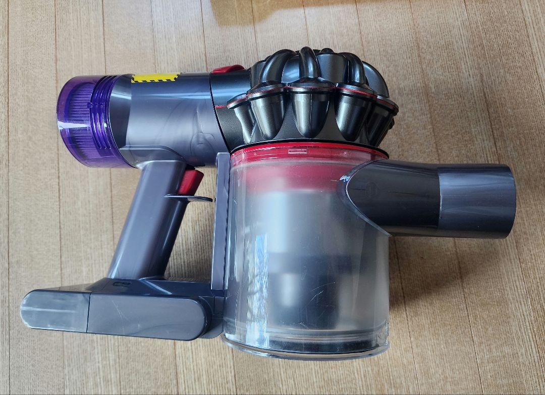 美品 Dyson 掃除機 V8 slim fluffy 木製スタンド付 ダイソン