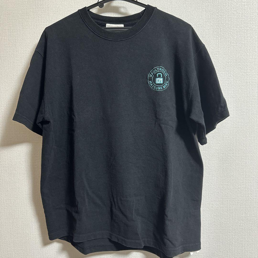 VAULTROOM VR × HATSUNE MIKU TEE