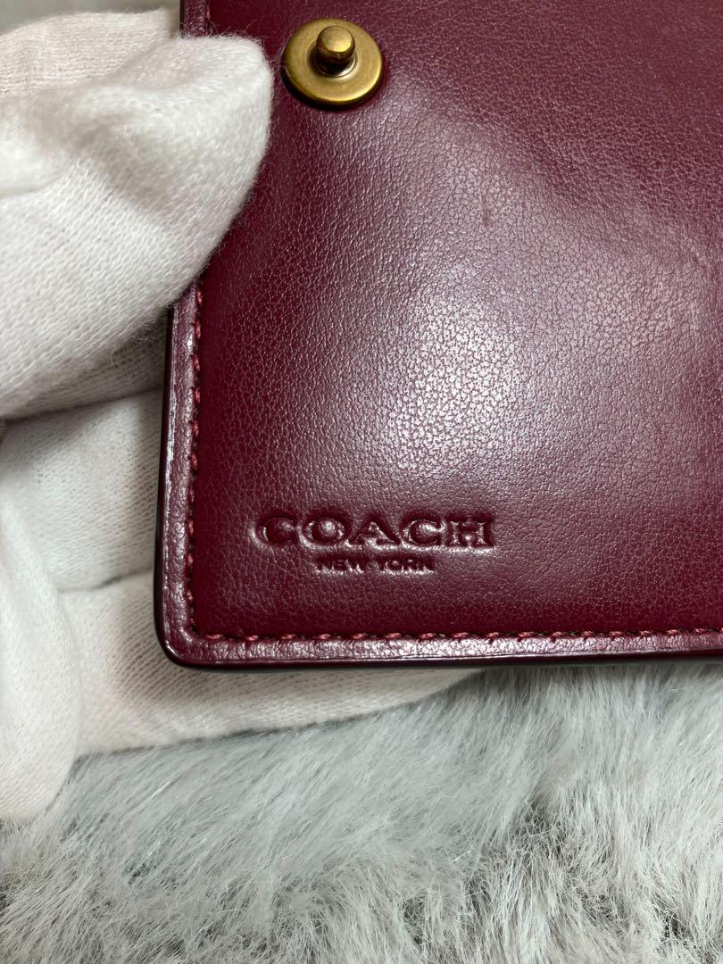 美品　COACH 名刺入れ　カードケース　シグネチャー　ベージュ　パープル