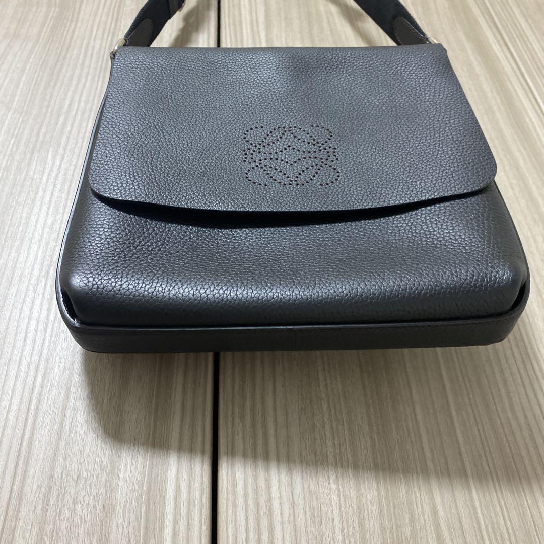 [極美品] ロエベ　ブラックレザー　ショルダーバッグ
