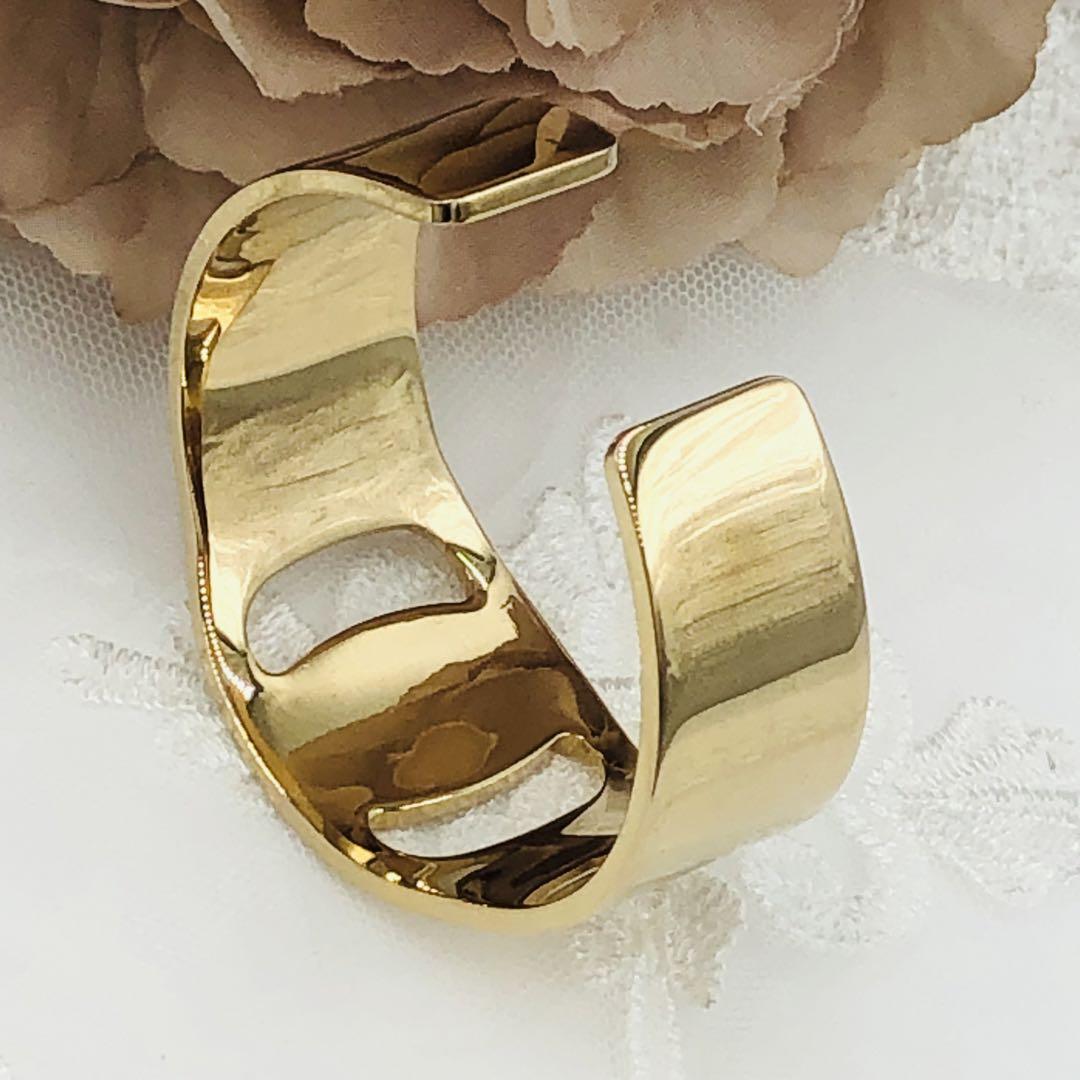 Ferragamo フェラガモ ヴァラ バングル アクセサリー ゴールド ブレス