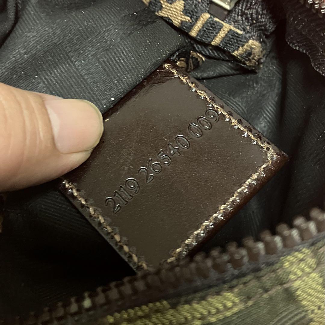 FENDI ズッカ　アクセサリーポーチ　ミニバッグ　フェンディ