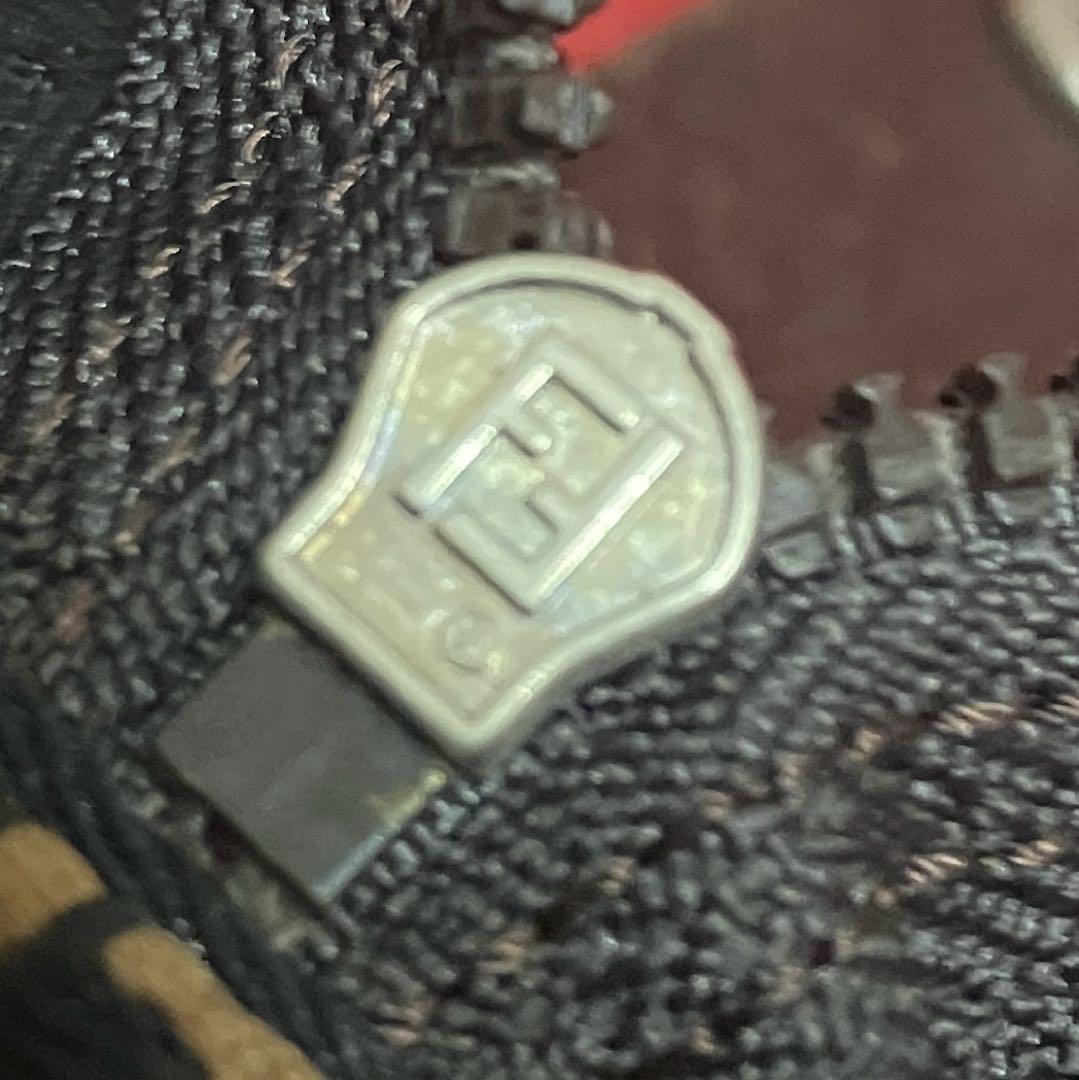 FENDI ズッカ　アクセサリーポーチ　ミニバッグ　フェンディ
