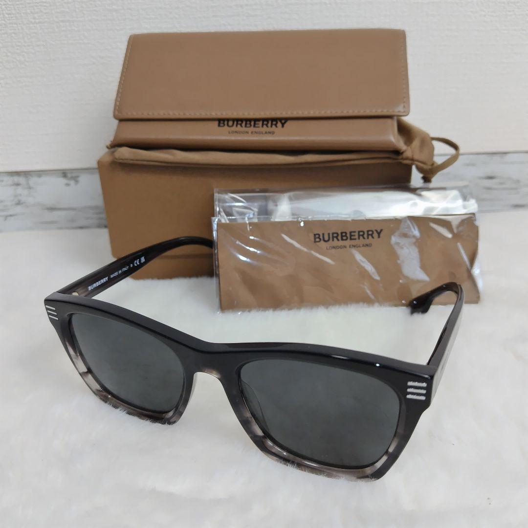 ✨極美品✨BURBERRY バーバリーサングラス ブラック　グレー　付属品完備 ✨極美品✨BURBERRY バーバリーサングラス ブラック グレー 付属