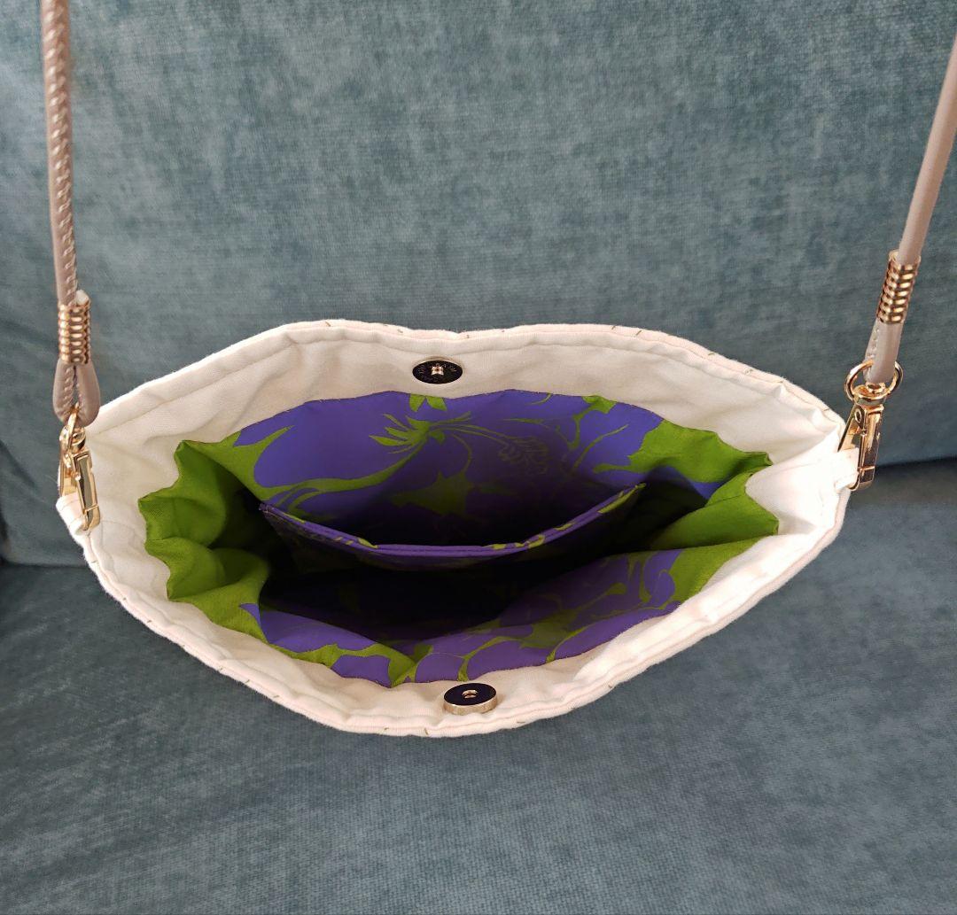 ハンドメイド ハワイアンキルトショルダーバッグ　ショルダー部分付き ハンドメイド ハワイアンキルト ショルダーバッグ - メルカリ