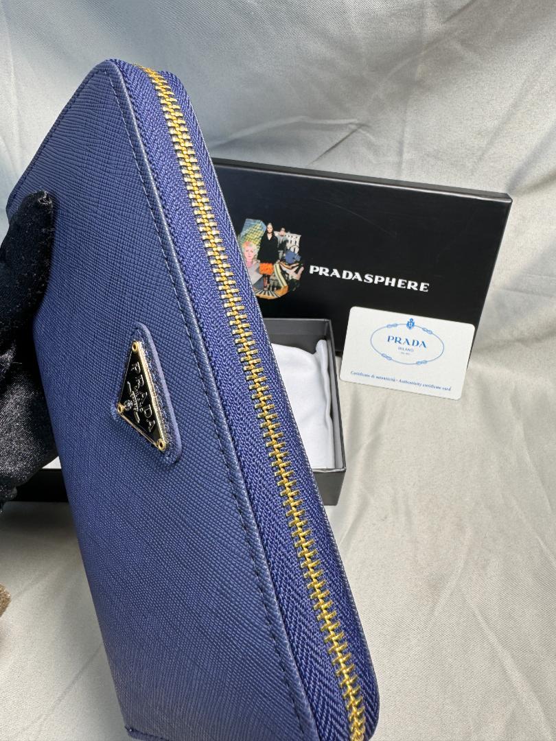 セール！プラダ　長財布　箱付き　ネイビー 箱付き✨PRADA✨ 長財布 ネイビー レザー - メルカリ