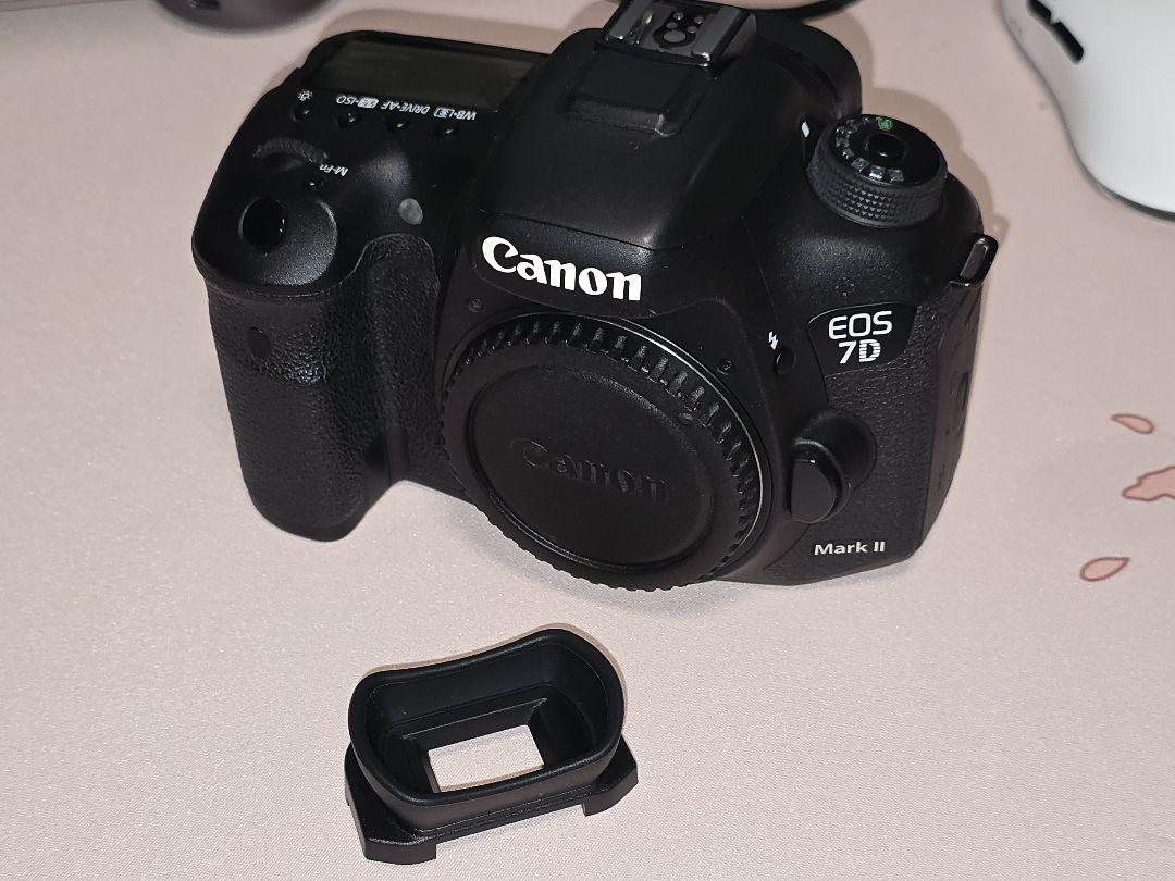 Canon EOS 7D Mark II 本体のみ