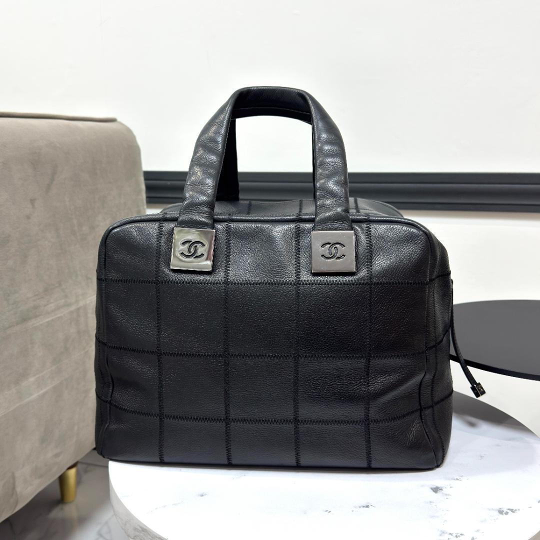 CHANEL 【極美品】シャネル チョコバー キャビアスキン ミニ