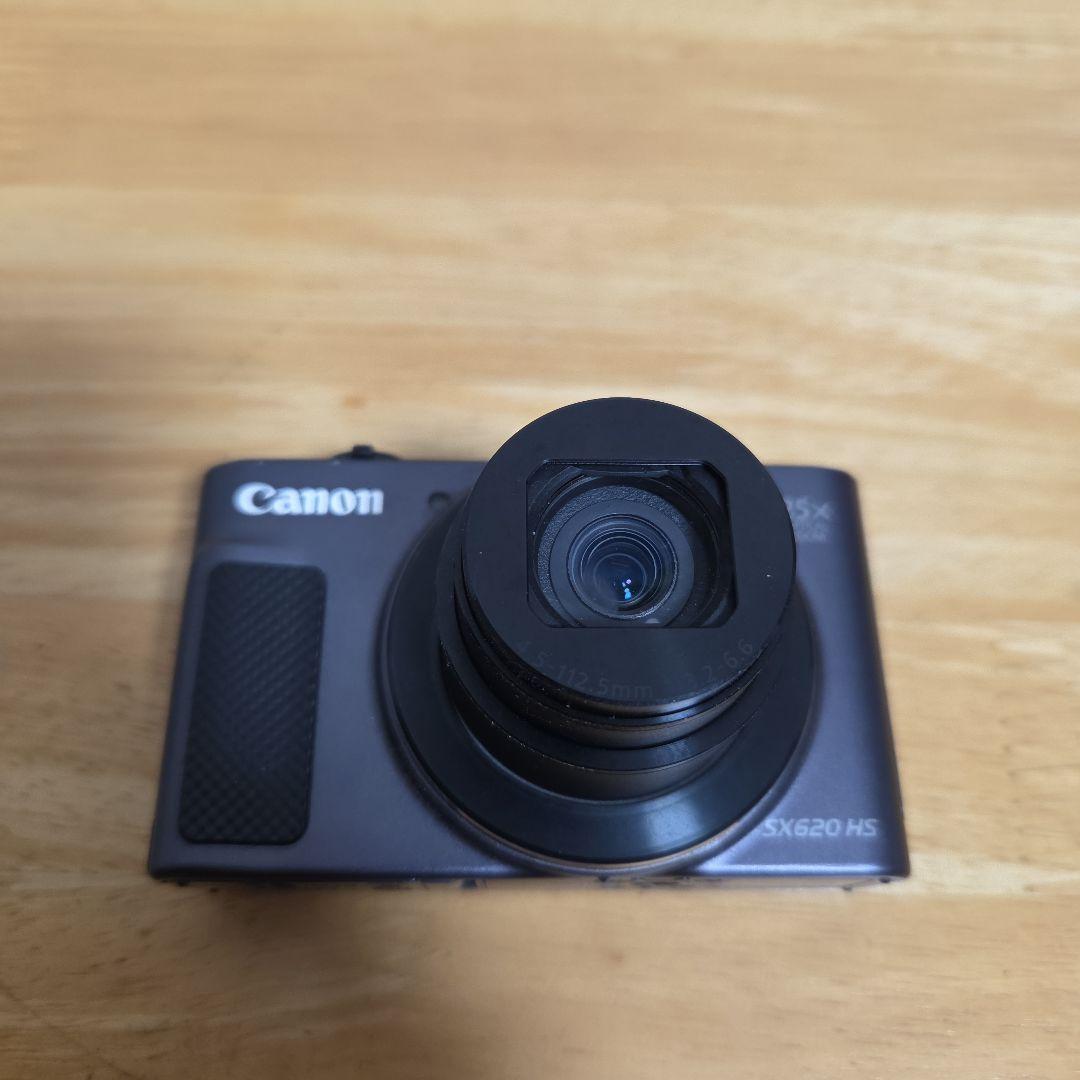 Canon PowerShot SX620 HS 本体と付属品