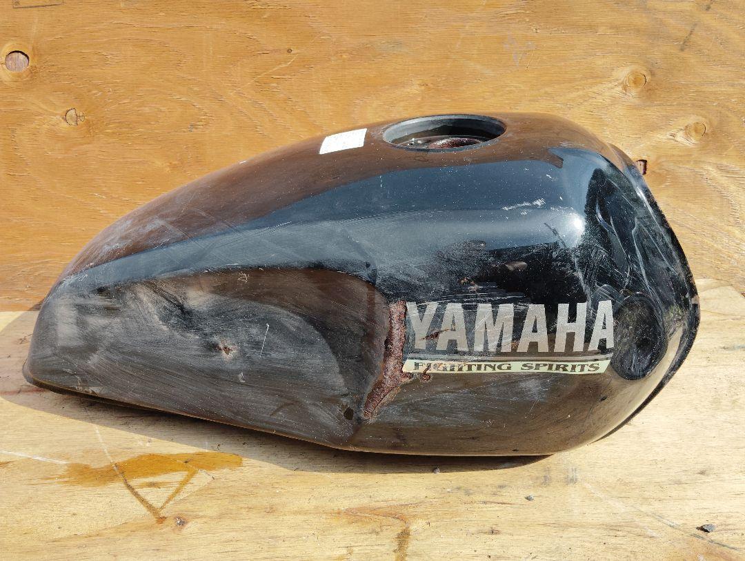 【特別送料無料！】 ゴールデンウィーク特別価格！値下げYAMAHA！xjr400 4hmタンク パーツ