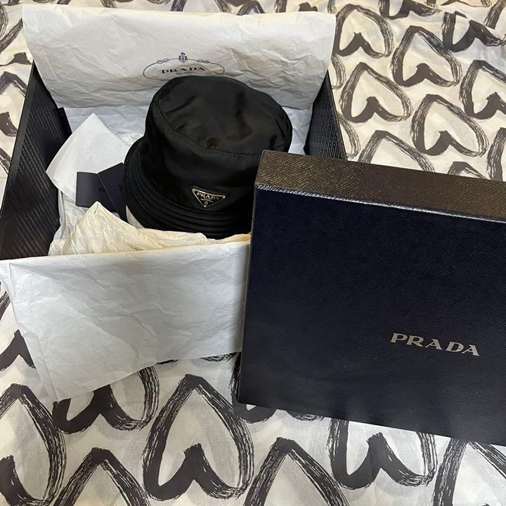 ブラック系かわいい新作希少 PRADA プラダ プリントReNylon バケット ...