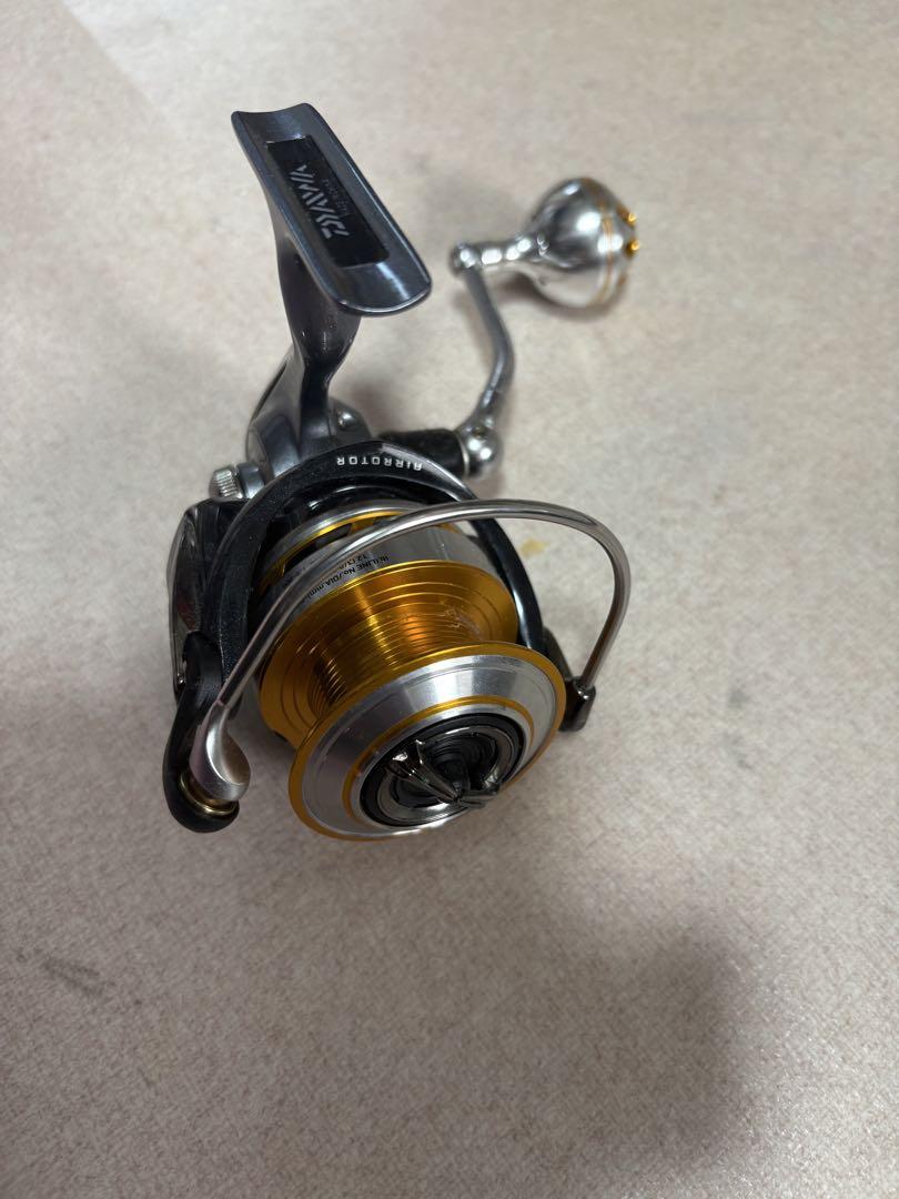 EXCELER 3000 スピニングリール 黒/金