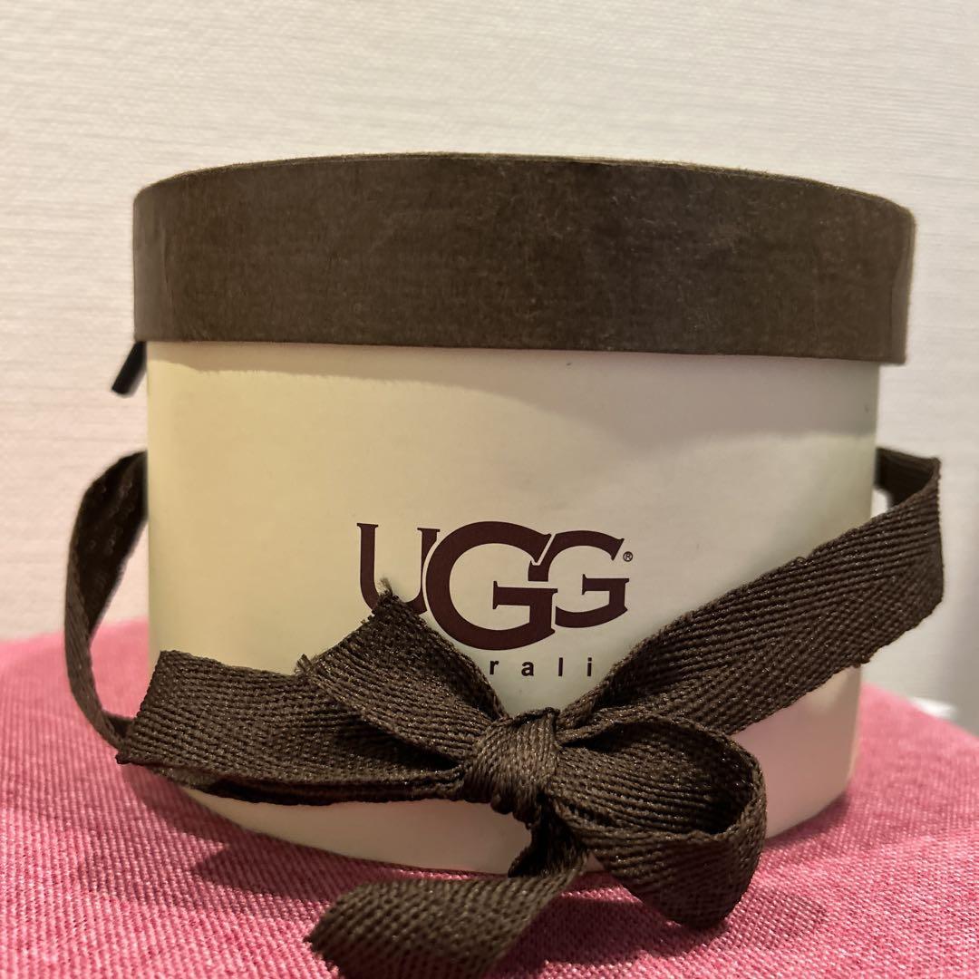 新品未使用　UGG イヤーマフ ブラウン・ホワイト