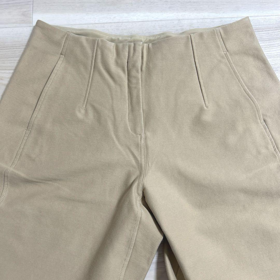ルルレモン Utilitechストレート ミッドライズ クロップドパンツ M