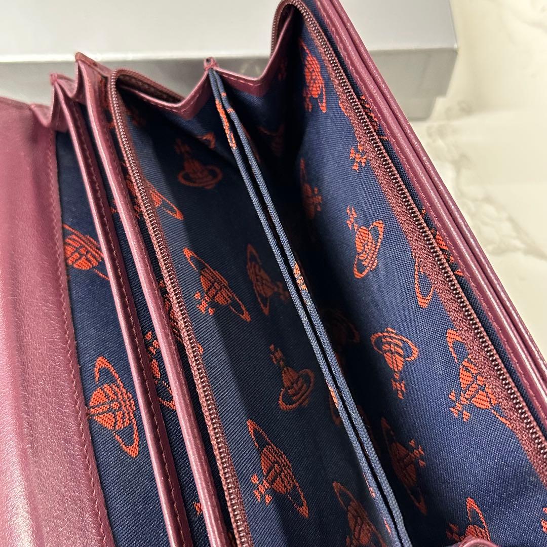 新品同様‼️ ヴィヴィアンウエストウッド 財布 二つ折り 長財布 オーブ 新品同様‼️ ヴィヴィアンウエストウッド 財布 二つ折り 長財布 オーブ