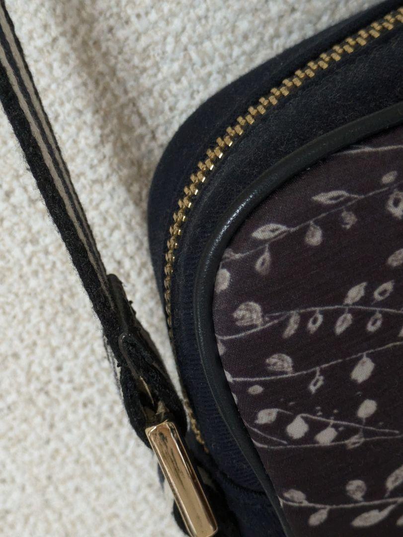 ANYA HINDMARCH シルク転写犬柄ショルダーバッグ日本テリア