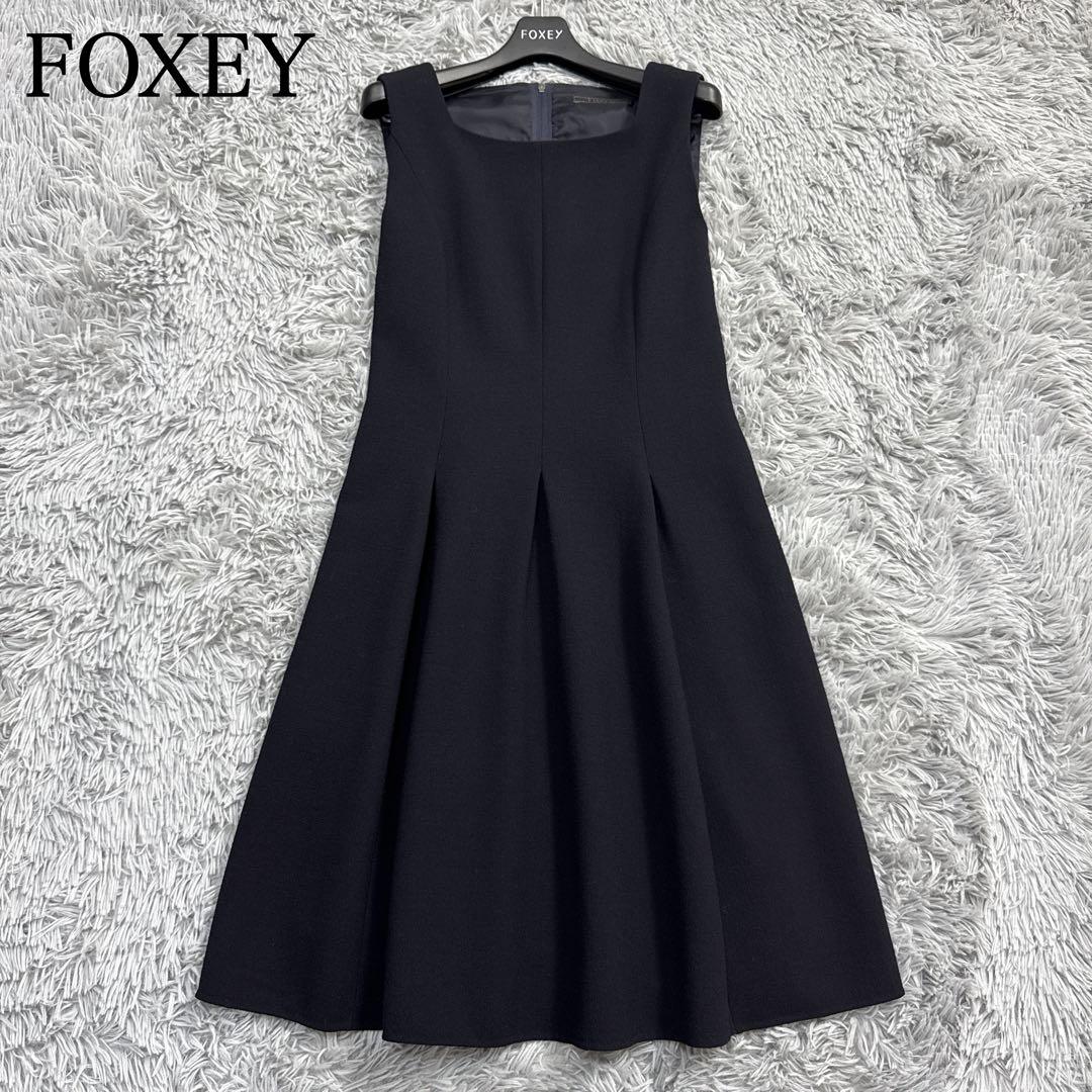 フォクシー　ロージーフレア　38 レイニー　ワンピース 極美品✨フォクシー ドレスシャンパン フレアワンピース ウール