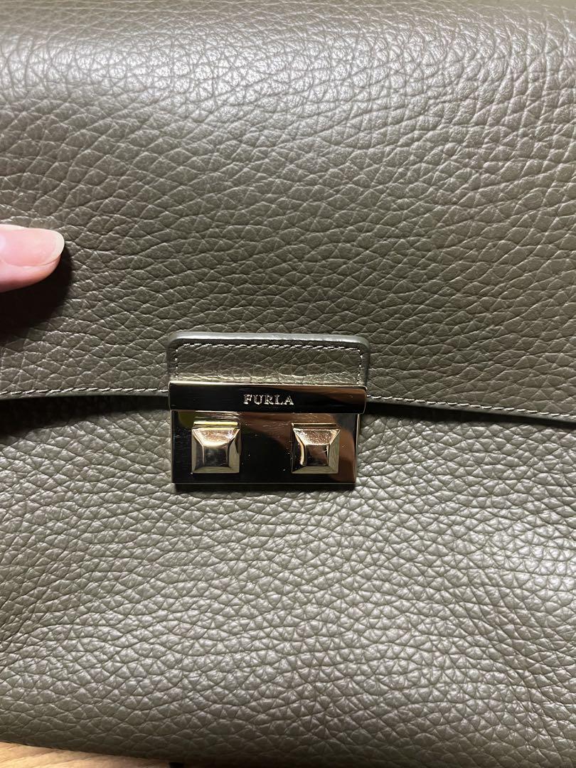FURLA♡カーキ／オリーブグリーン◎リュック