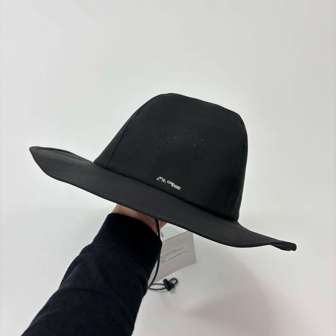 24aw 未使用 コムフィーアウトドアガーメント ヒュッテ ハット コエクジスト