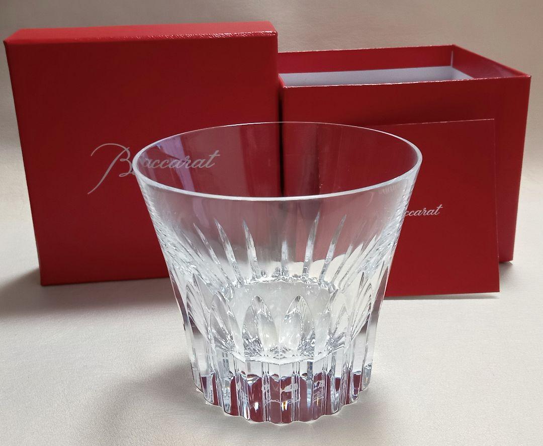 1個 BACCARAT