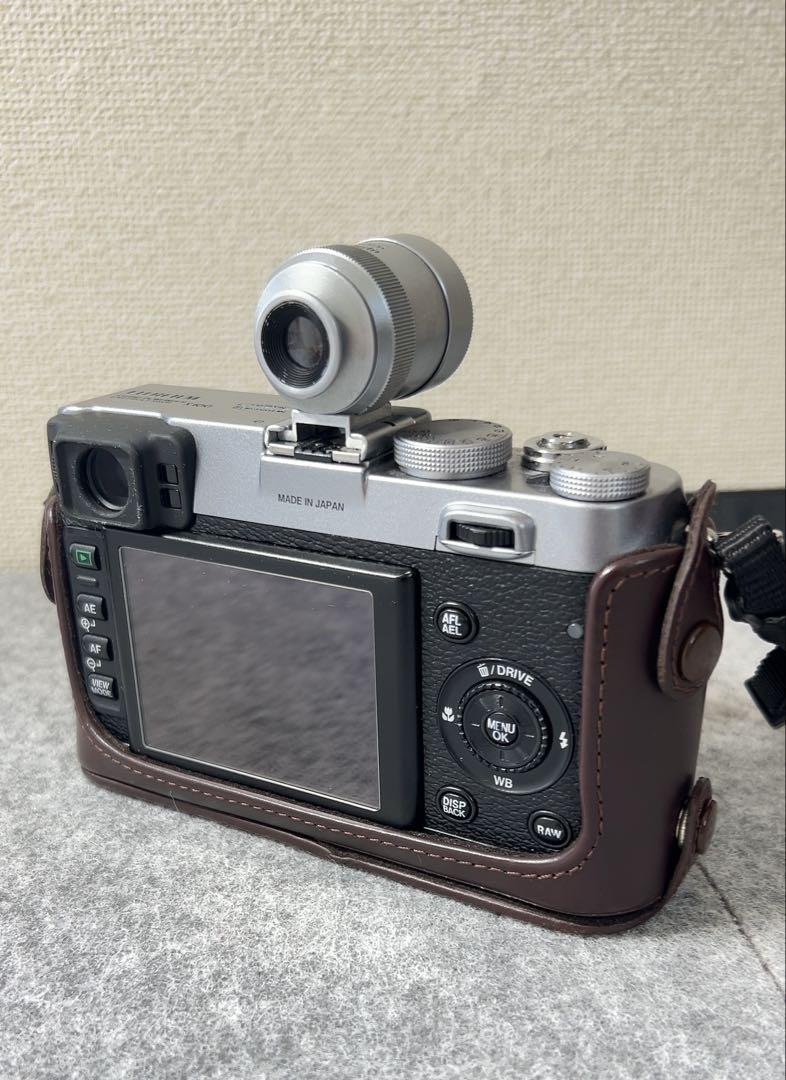 FUJIFILM FinePix X100 デジタルレンダファインダー