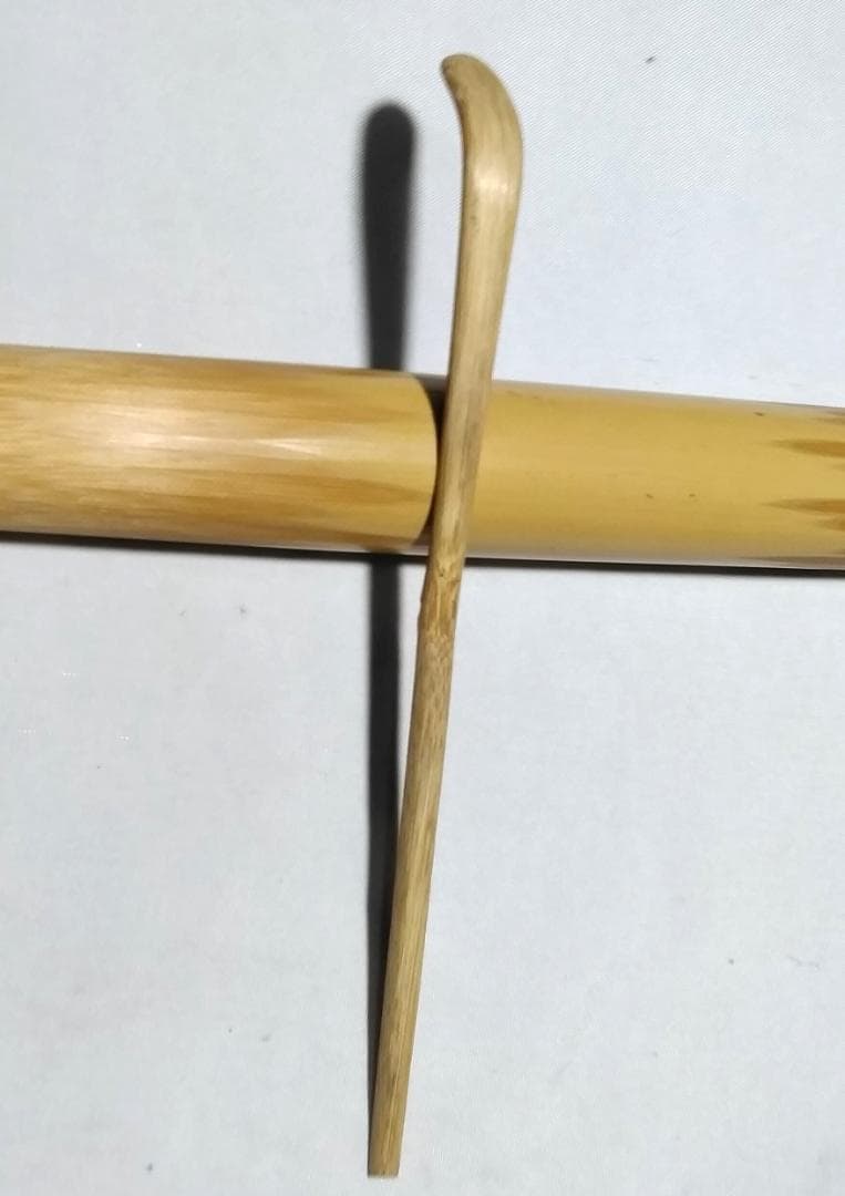 茶道具　浸み竹茶杓　銘「彩鳳」　大徳寺興臨院山口大痴老師書花押入り　美品！！ 茶道具 浸み竹茶杓 銘「彩鳳」 大徳寺興臨院山口大痴老師