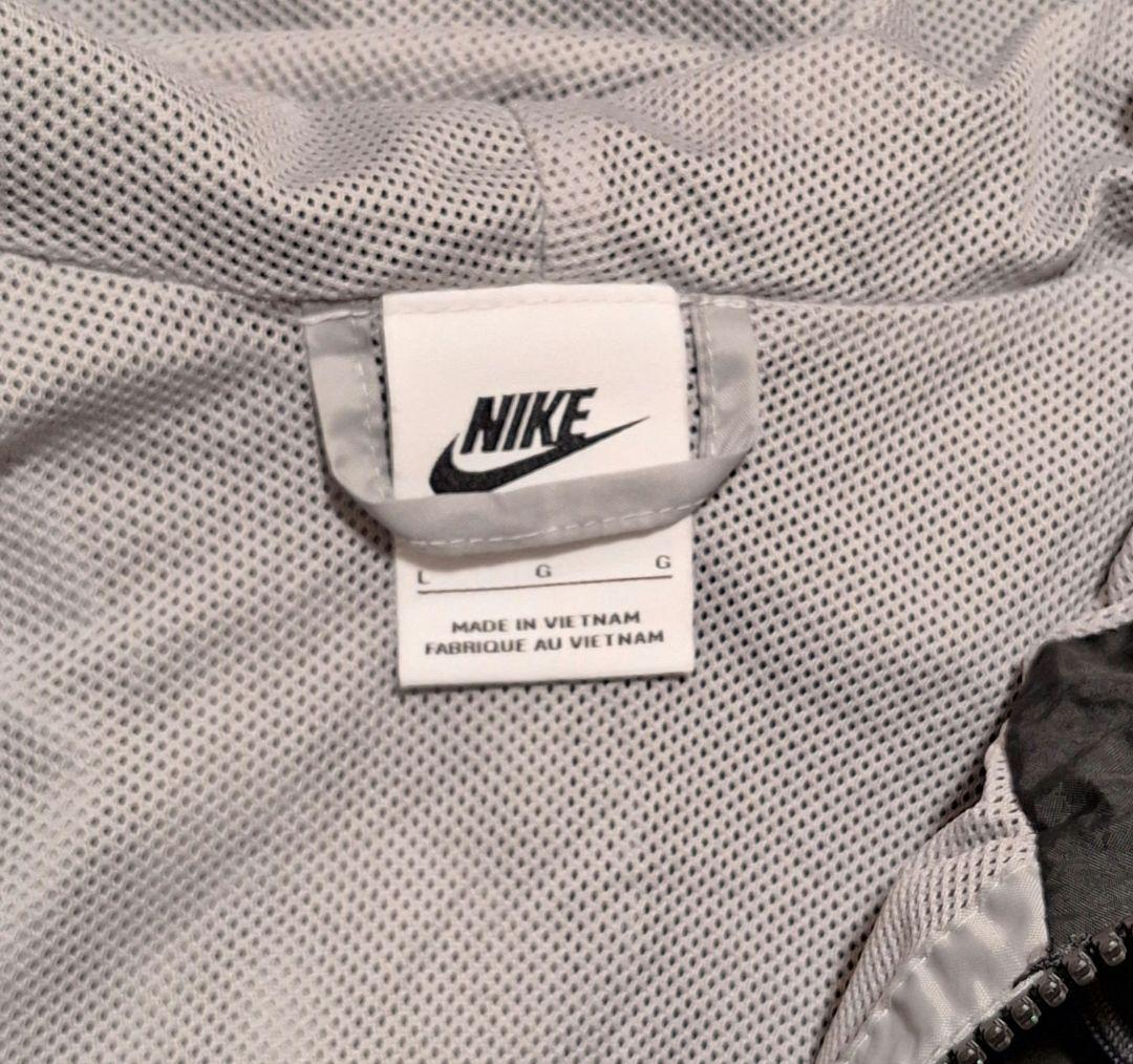 Nike フード付きナイロンジャケット L