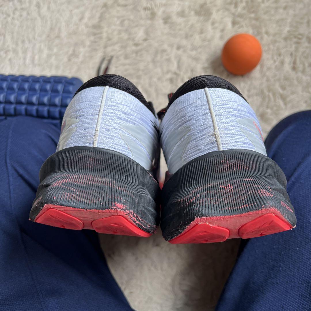アシックス　asics ランニングシューズ ノヴァブラスト3     27.5