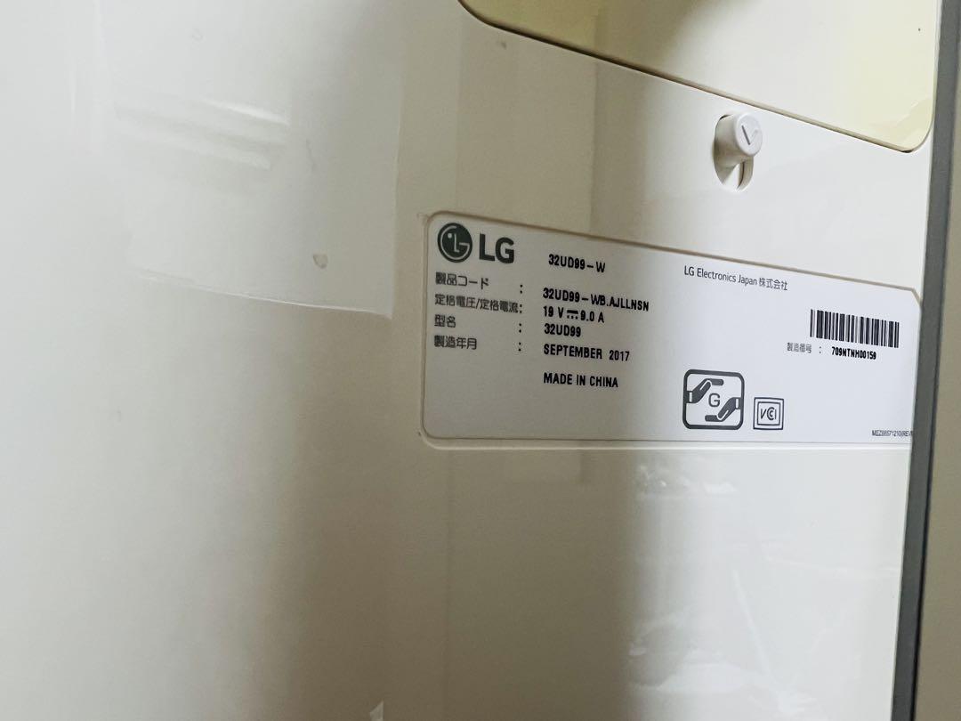 LG 4Kモニター　32UD99-W