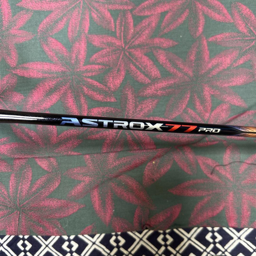 ラケット ASTROX 77 PRO 4UG5