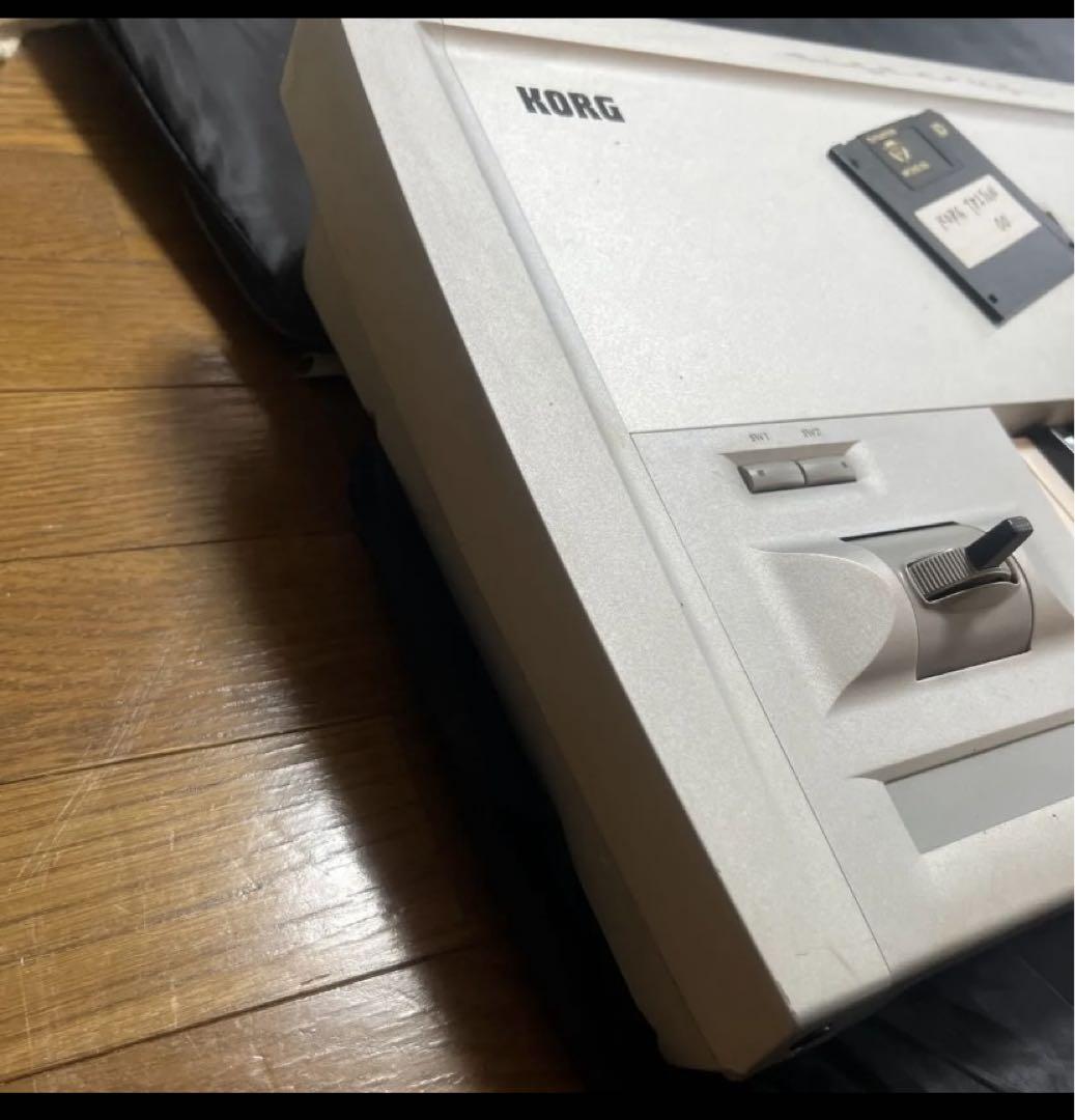 KORG TRITON PRO シンセサイザー　 キーボード 音源モジュール
