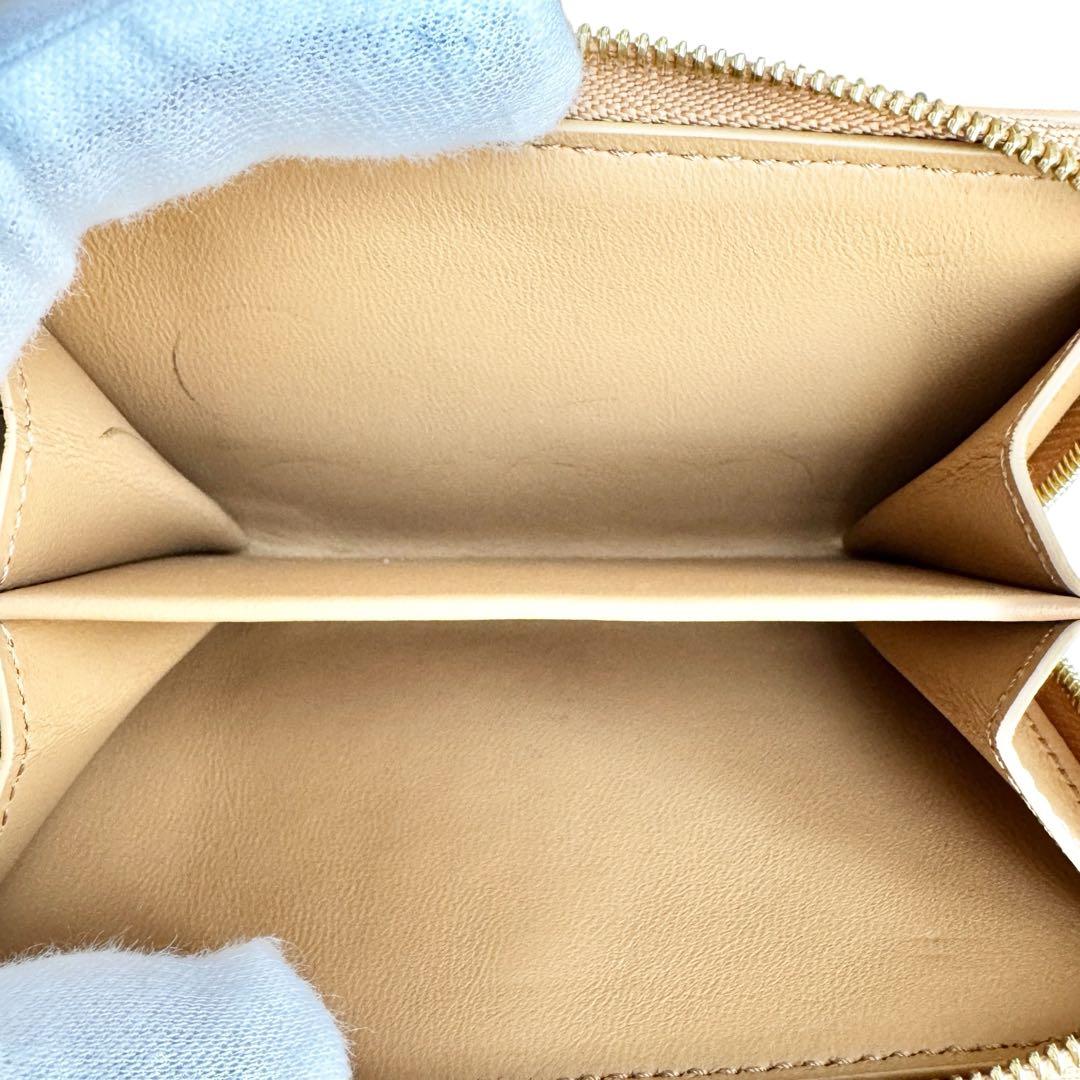 現行モデル　ルイヴィトン ポルトフォイユ・ルー　ラム