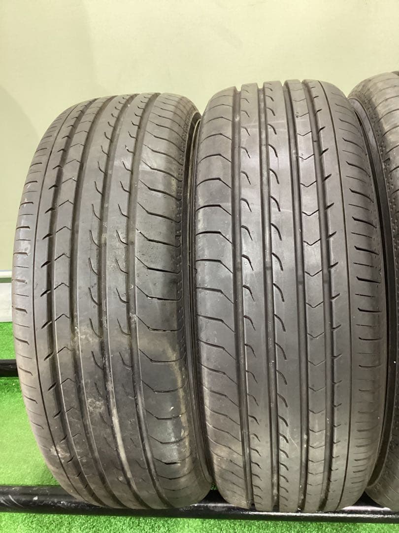 T1420[送料無料]ヨコハマ　BLUEarthRV03 205/65R16