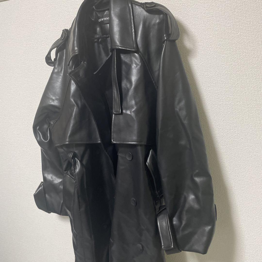 【値下げ中‼️】AEEWINNER 黒 レザートレンチコート