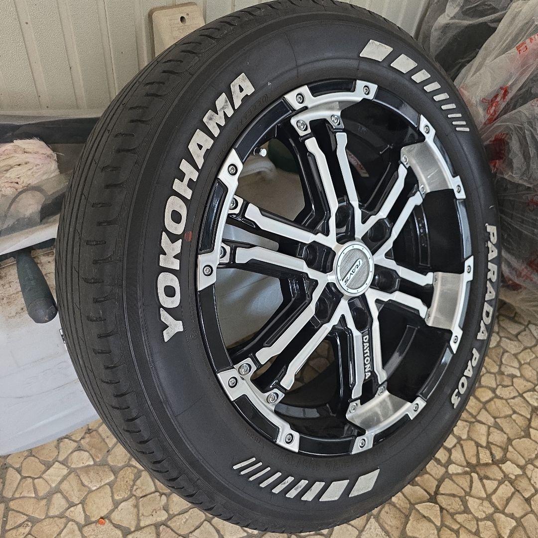 DAYTONA FDX 17インチとYOKOHAMA PARADA PA03