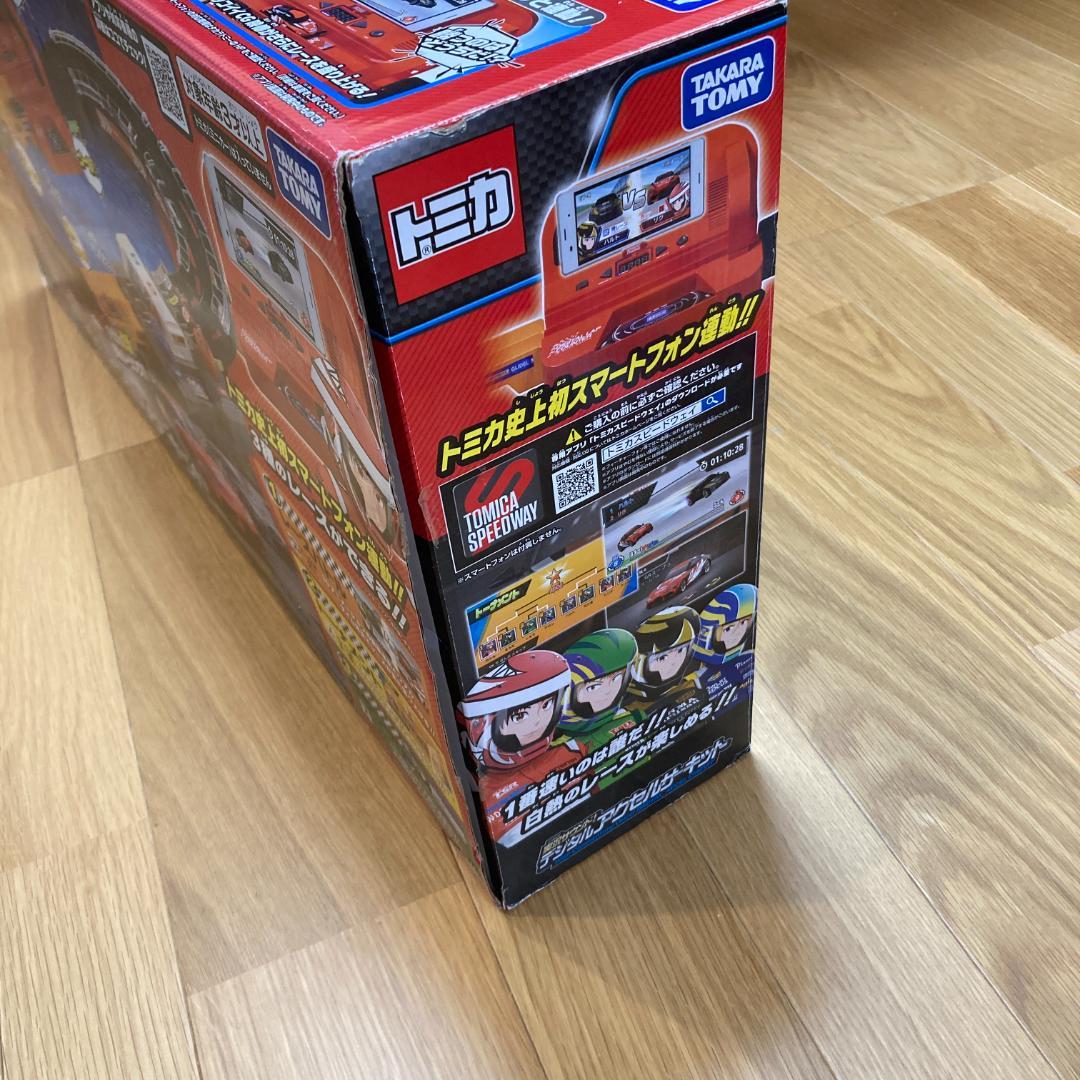 【送料無料】美品トミカスピードウェイ 実況サウンド！デジタルアクセルサーキット