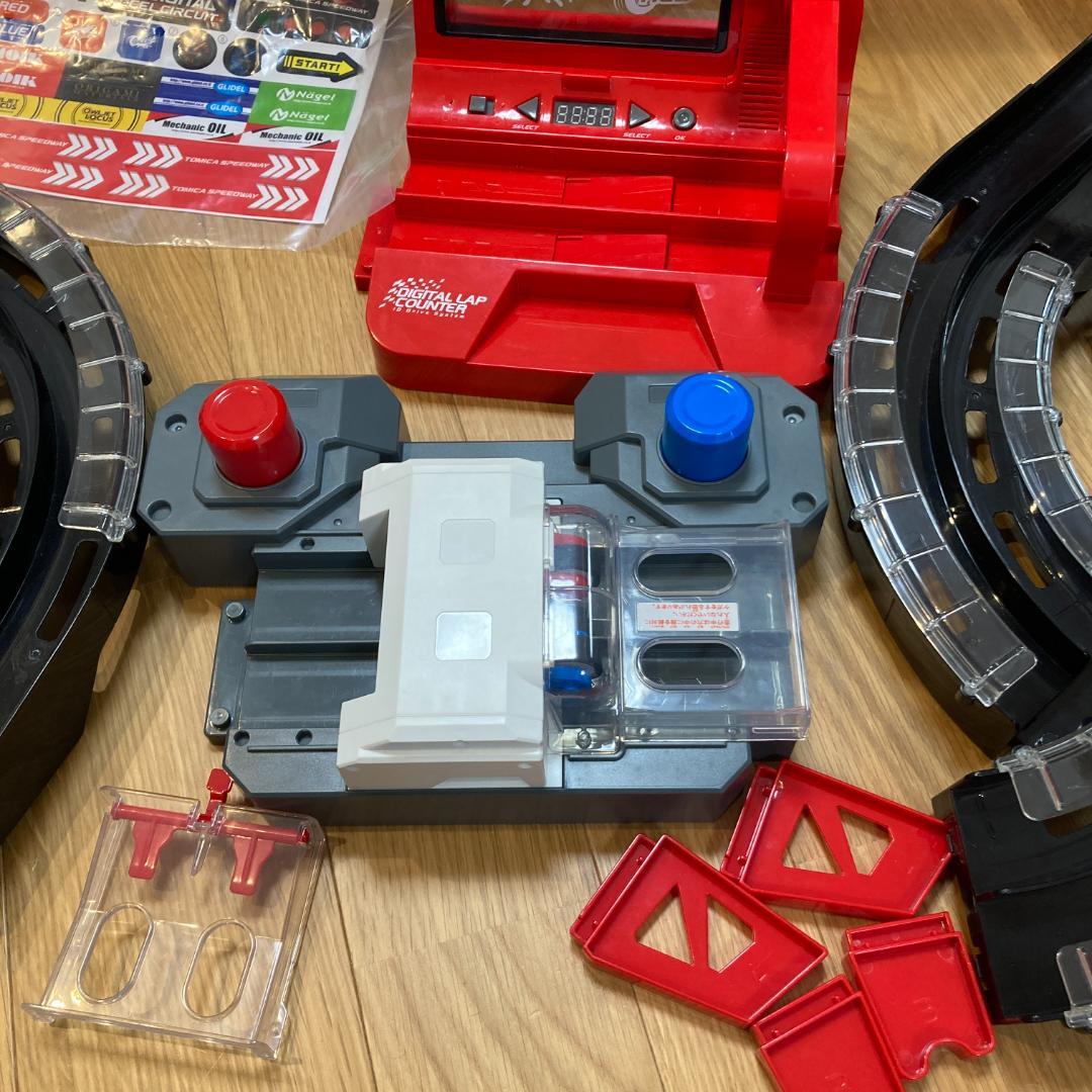 【送料無料】美品トミカスピードウェイ 実況サウンド！デジタルアクセルサーキット