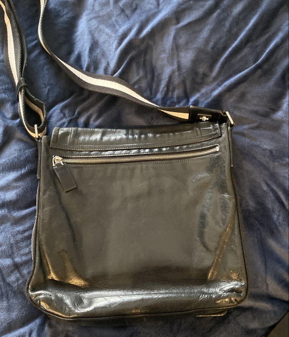 ✨美品✨BALLYバリー メッセンジャーバッグ ショルダーバッグ レザー 黒