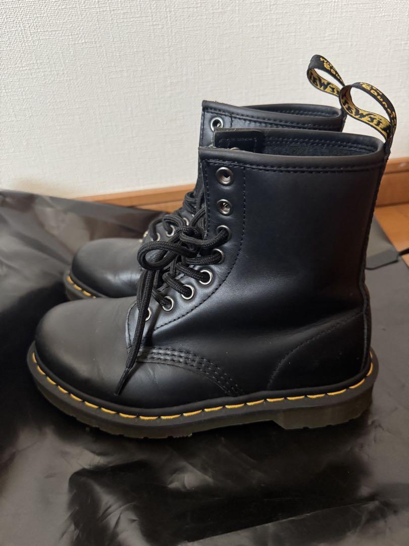 【Dr.Martens】レディースNAPPA 8 ホール ブーツ