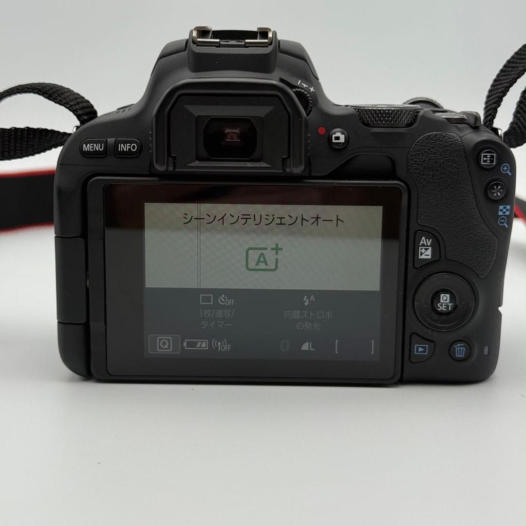 Canon EOS KISS X9 レンズキット　ブラック