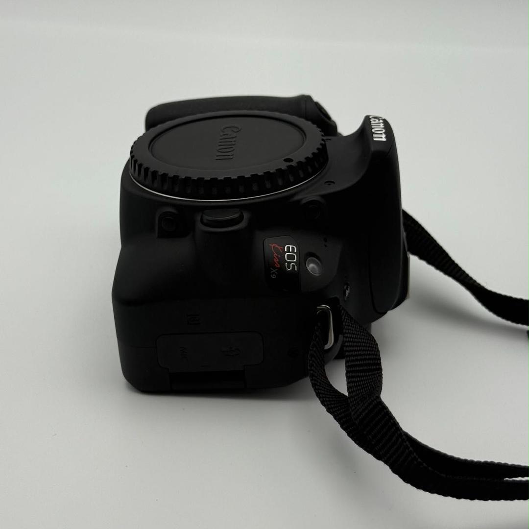 Canon EOS KISS X9 レンズキット　ブラック