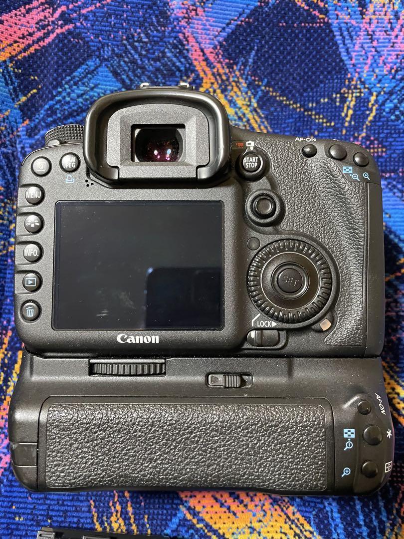 Canon EOS 7D BG-E7　バッテリー２こ付き